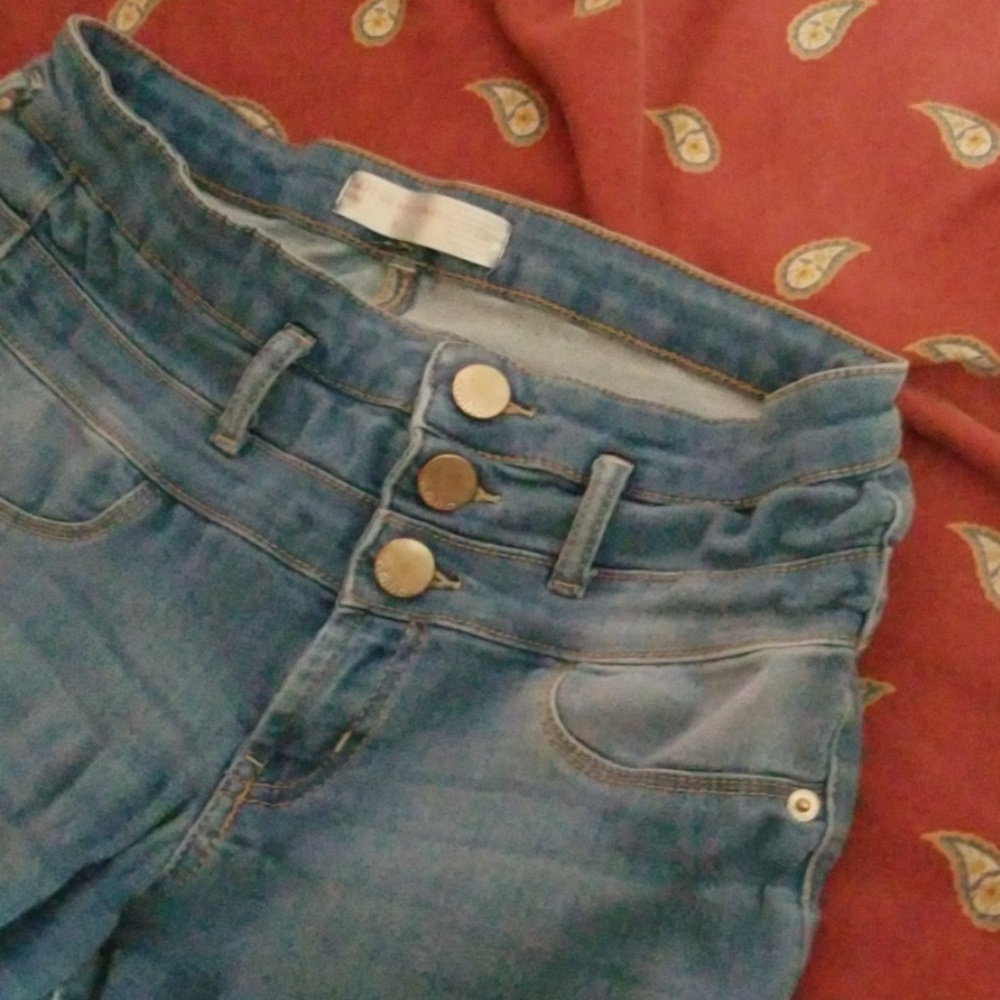 Jeans - Picture 2 of 4
